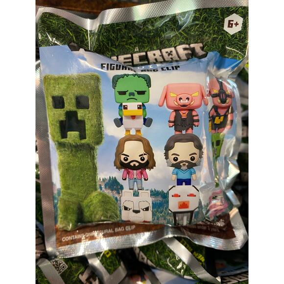 A Minecraft Movie 3D Foam Bag Clip Blind Bag - Picture 1 of 3